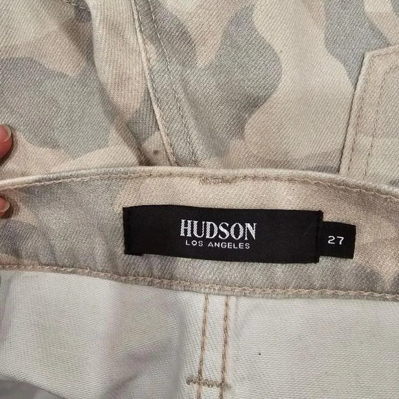 NWOT Hudson Lori Camo Cutoff Shorts Size 27 - Picture 2 of 10